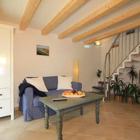Modern In With Terrace بيت للعطل *